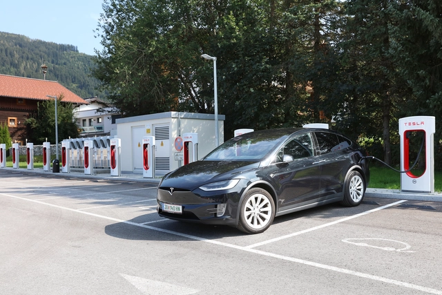 Lacknerhof Resort - TESLA Ladestation