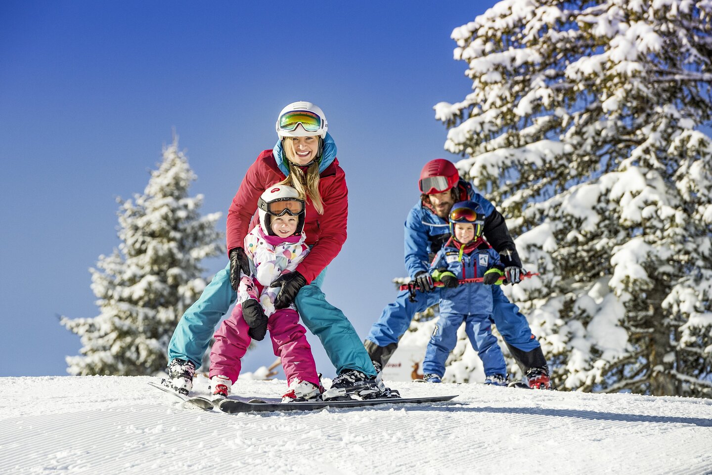 Skiing with the kids in Flachau in Salzburger Land